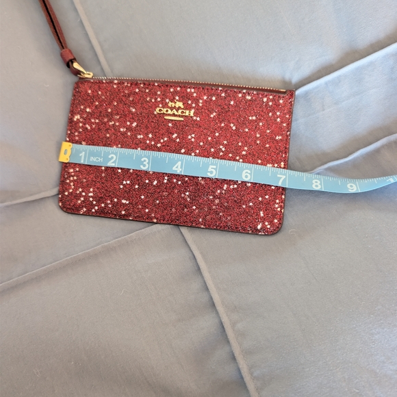 Coach Red Oxblood Burgandy Glitter Star Wristlet EUC - Picture 4 of 5